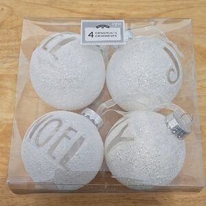 4 Christmas Ornament Set